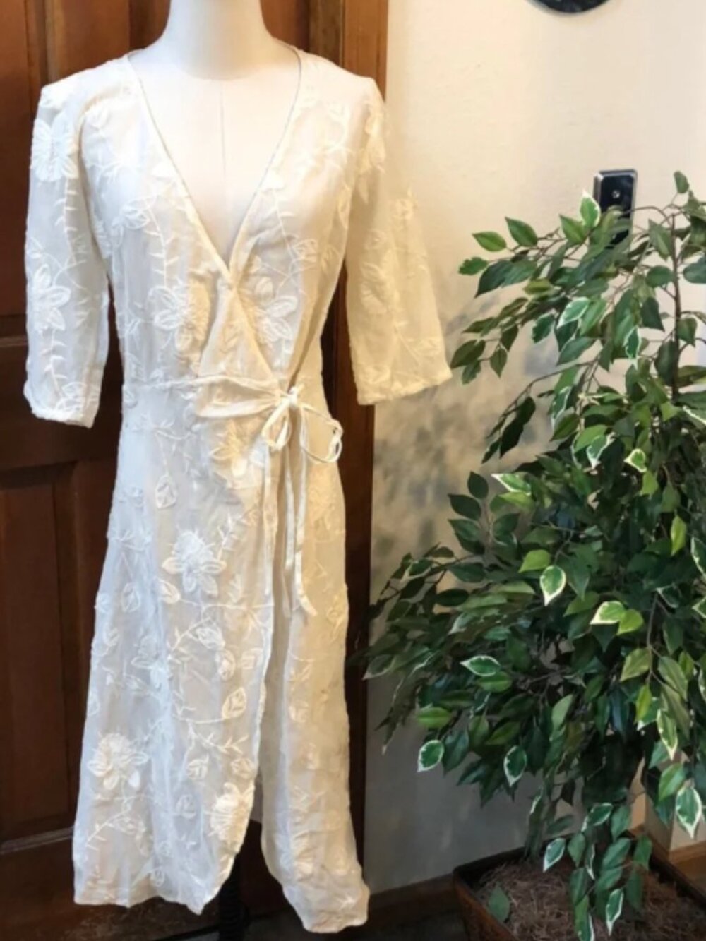 For Love and Lemons Embroidered Cream Dress w/Slit Medium NWOT